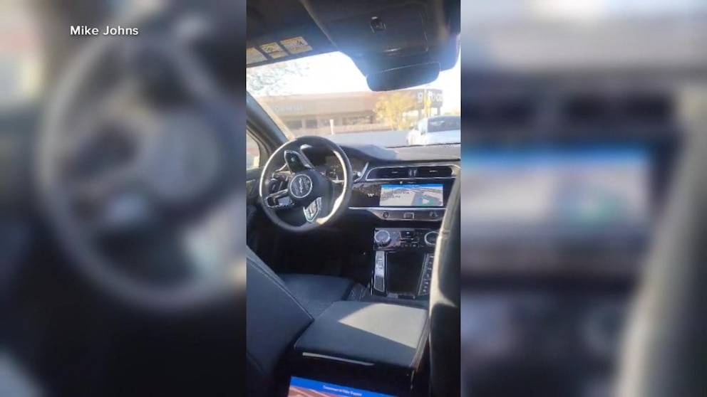 Video Passenger records himself stuck in Waymo car driving in circles