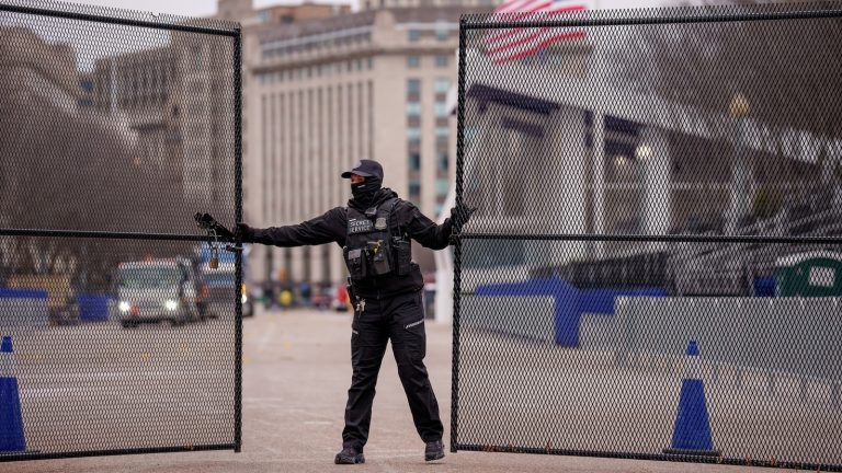 Trump’s inauguration moving indoors due to weather