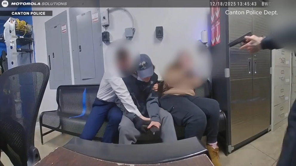 WATCH: Shoplifting suspect pulls gun on officer