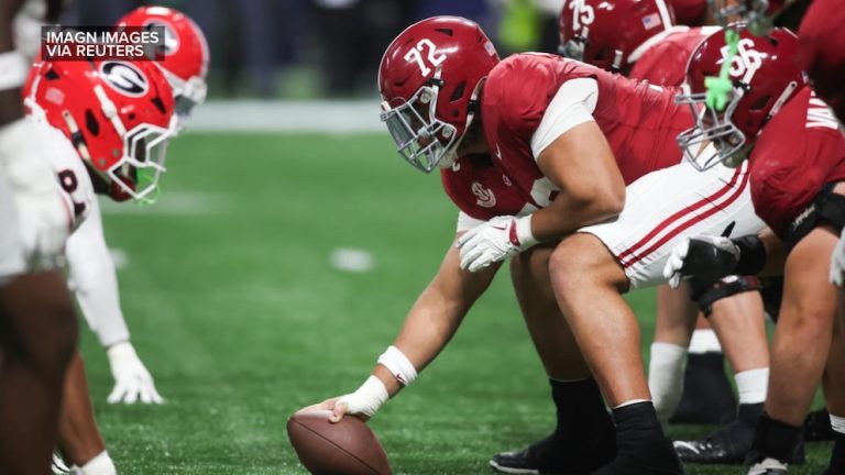 WATCH:  Alabama football player brings Christmas joy to local children