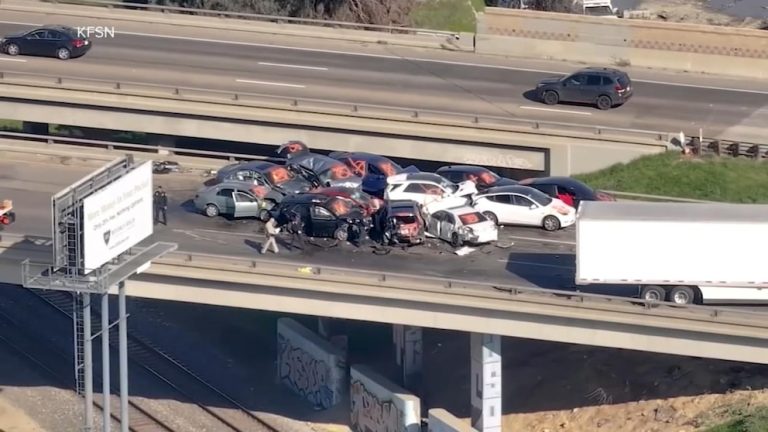 WATCH:  Police: Dense fog causes deadly 17 car pileup in Fresno, California
