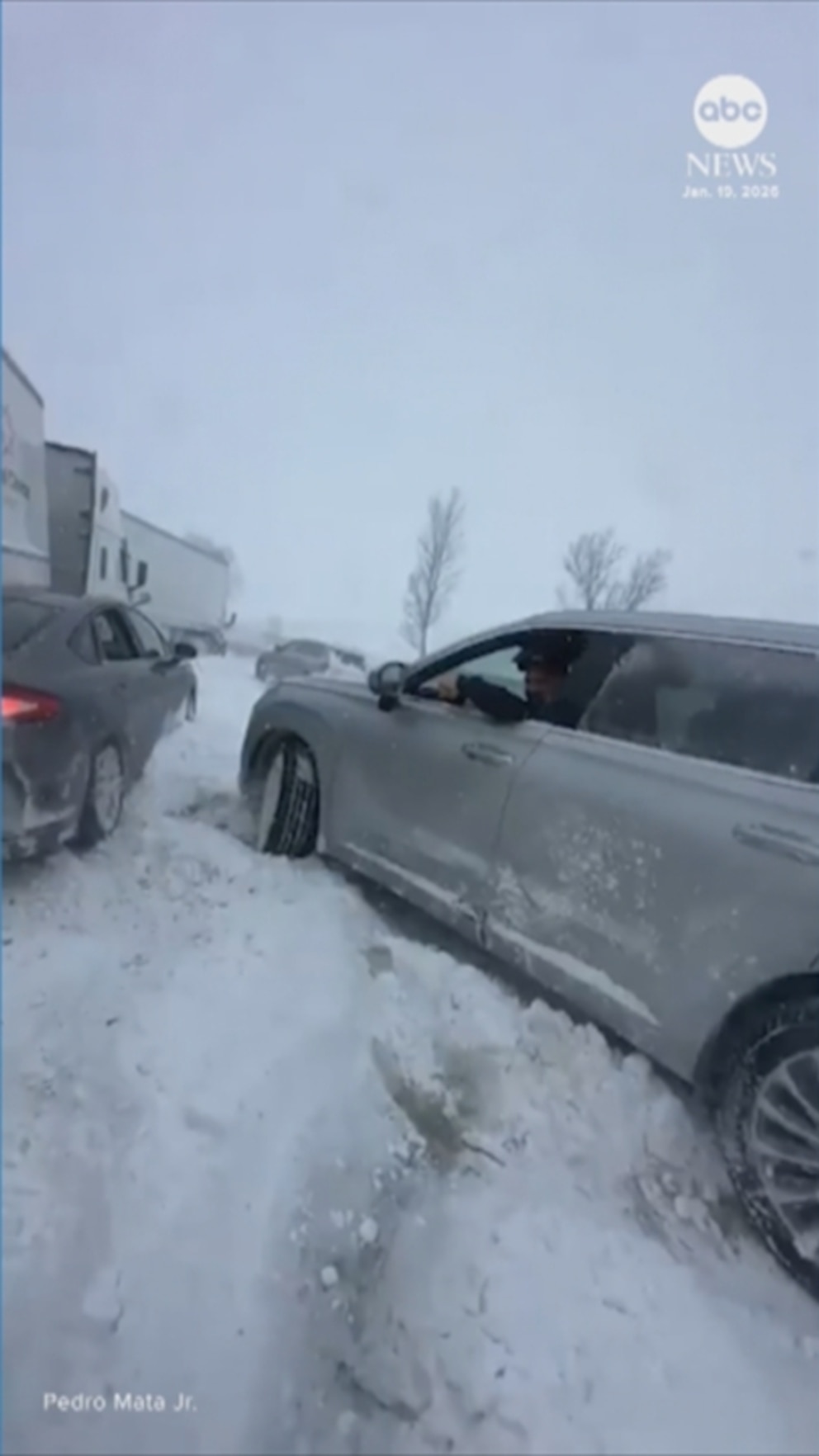 WATCH: Around 100 vehicles involved in massive pile-up in Michigan, police say