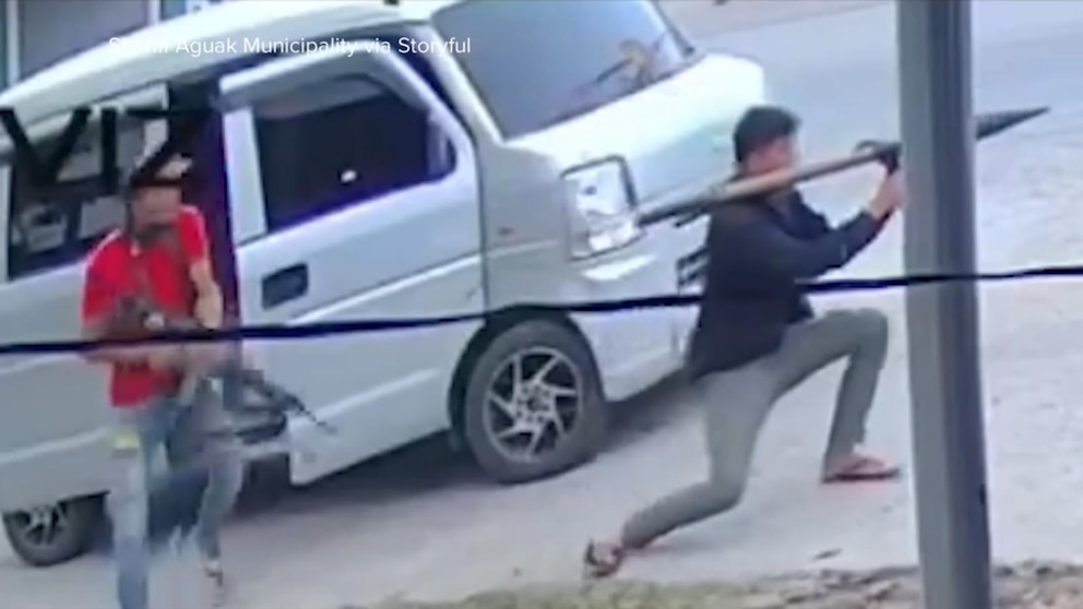 Video Mayor survives RPG assassin attempt in Philippines