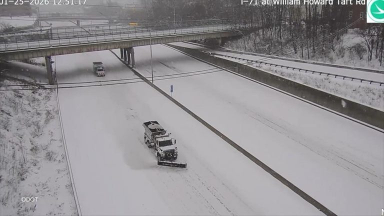 Video Ohio snowplow driver tells David Muir about clearing path for hospital-bound baby