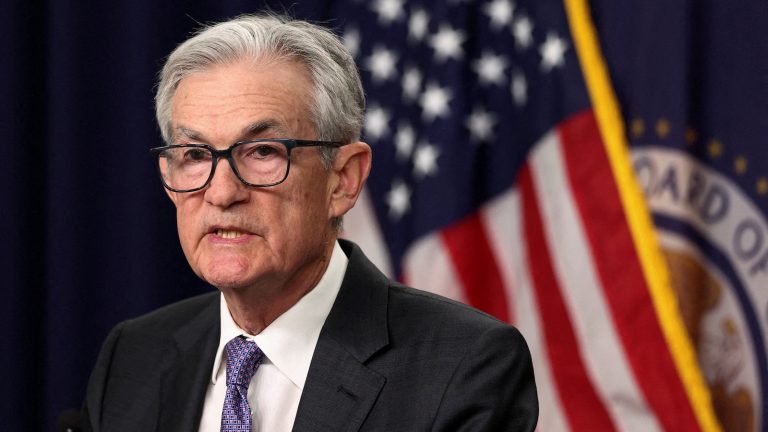 DOJ probe into Powell sparks backlash from some Republicans, former Fed chairs