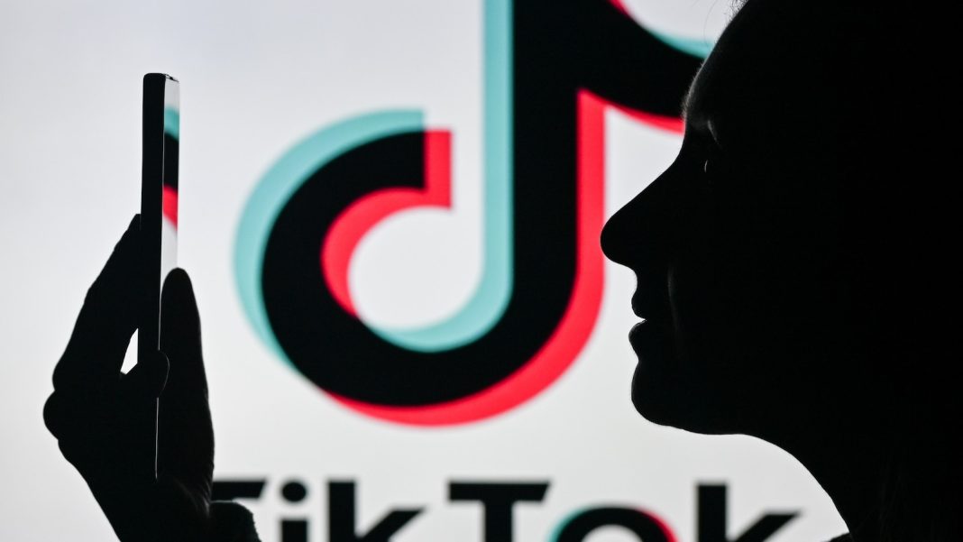 TikTok finalizes deal to keep operating in US