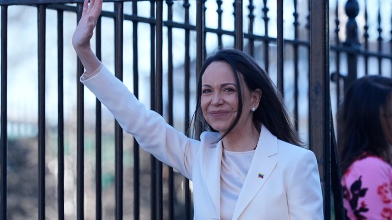 Venezuela’s Machado says she presented her Nobel Peace Prize to Trump during their meeting : NPR