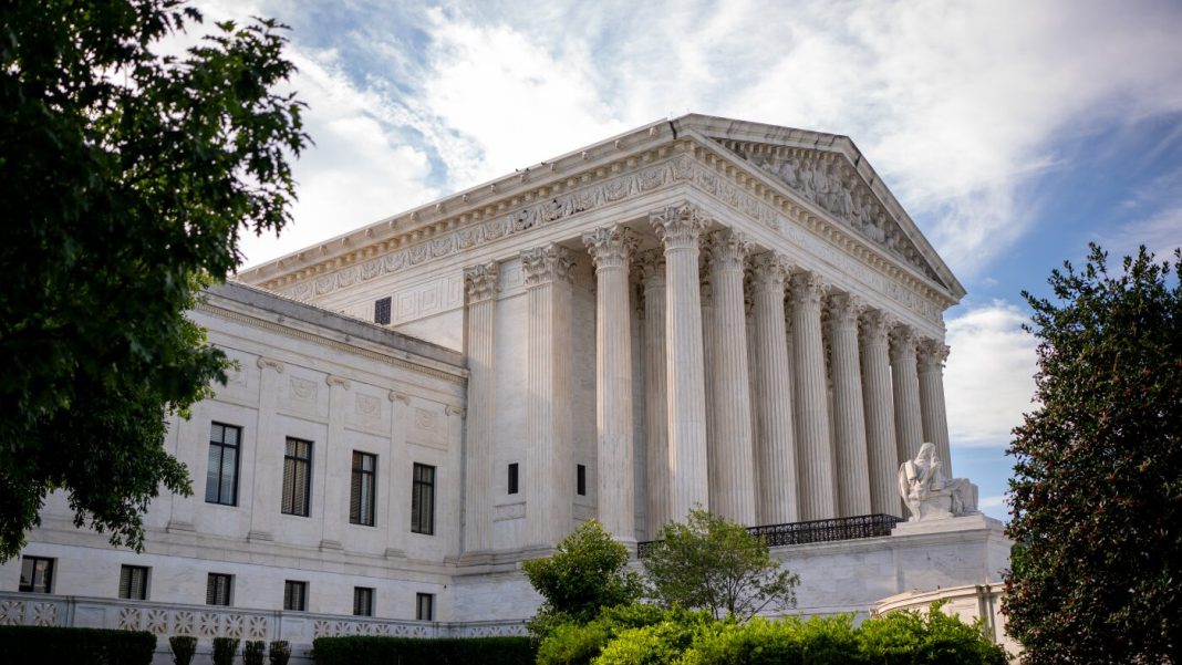 Supreme Court strikes down Trump’s tariffs : NPR