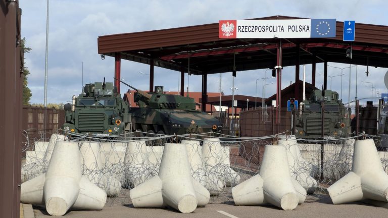 Poland withdraws from treaty banning antipersonnel mines