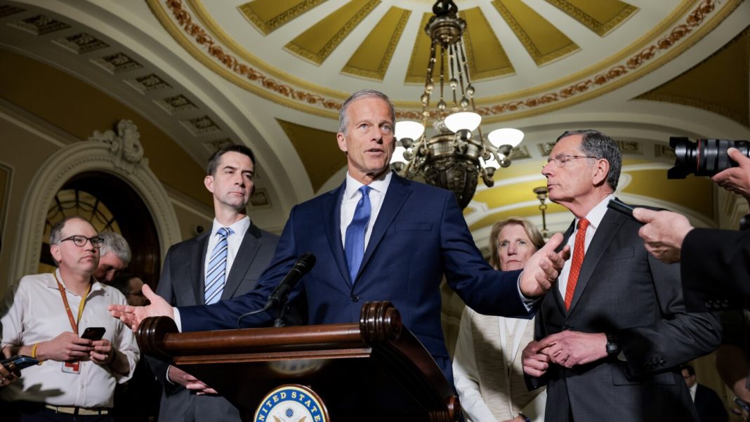 Republicans stall votes on partisan ICE funding amid party infighting : NPR