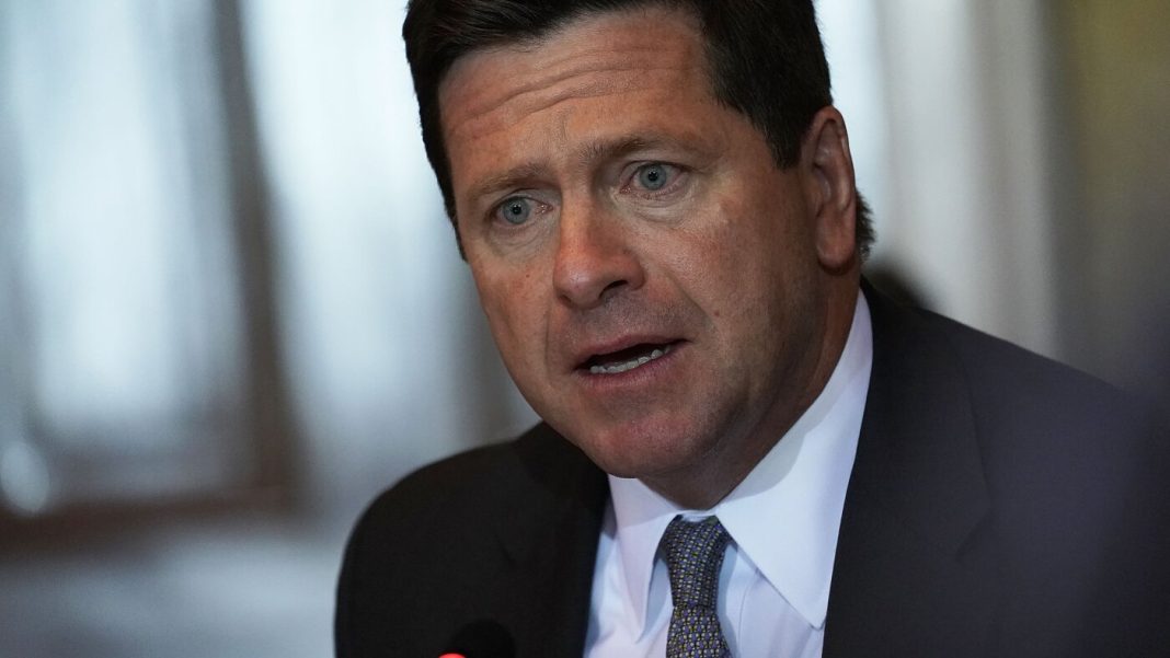 Trump names Jay Clayton to serve as director of national intelligence : NPR