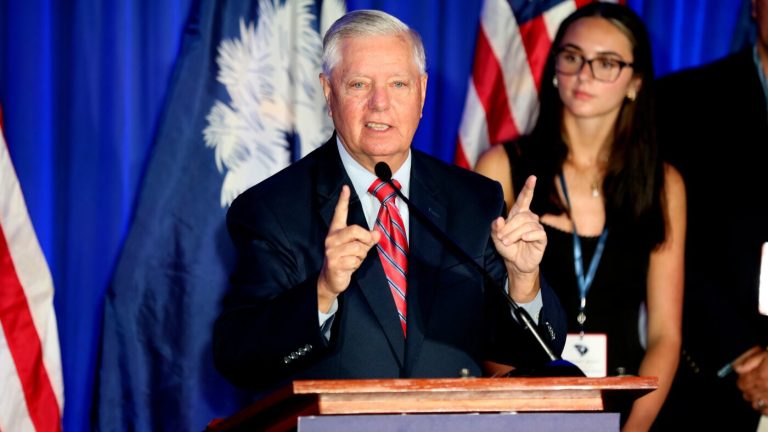 Sen. Lindsey Graham of South Carolina, Trump ally, dies at 71 : NPR